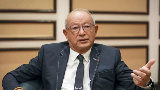"احتفظ بالسيولة".. نصائح نجيب ساويرس للمستثمرين: احذروا من زيادة مخاطر الإفلاس